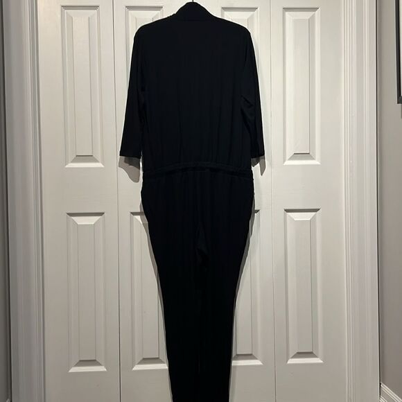 Gap Black Maternity Wrap 3/4 Sleeve Jumpsuit Size M NWT - Picture 9 of 15